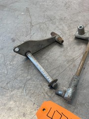 1979 Massey Ferguson MF 2775 Tractor Tilt Steering Lever & Linkage