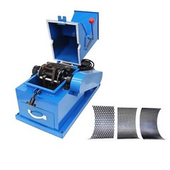 Hammer Crusher 220V Rock Ore Coal Stone Crusher w/3pcs Screen&3KW Motor 021488