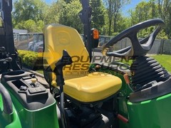 2019 John Deere 3033R Tractor