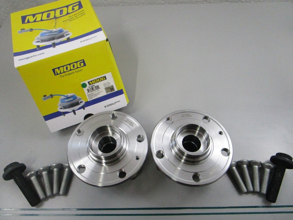 MOOG NEW Front Wheel Bearing Hub Assy 513253 NOS Part (LOT OF 2) 0810