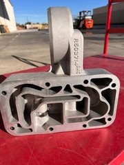 RE515304 JOHN DEERE HOUSING (RE527648)