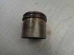 JOHN DEERE L. HERCULES ENGINE PISTON.
