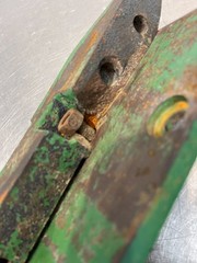 John Deere 2020 Tractor 3pt Sway Blocks & Plates T21463