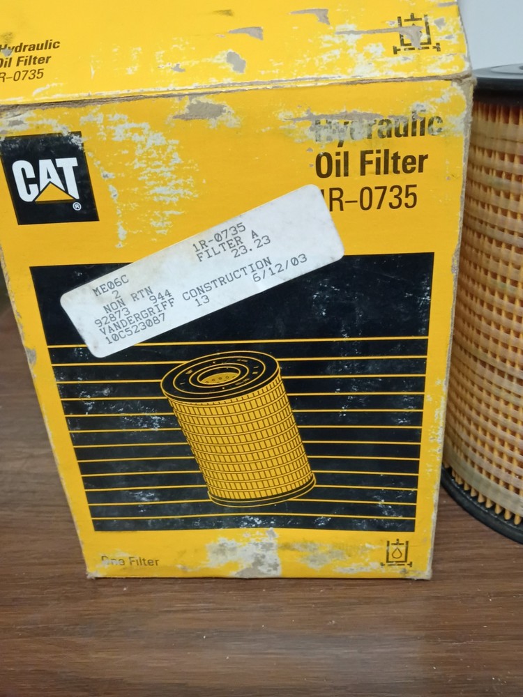 Caterpillar (Cat) 1R-0735 or 1R0735 Hydraulic Filter