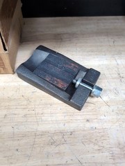 Mason Industries WJ2AP Machine Leveling Jack 3000lb 3.5x6in 1/2in Pad 1/4in Rise