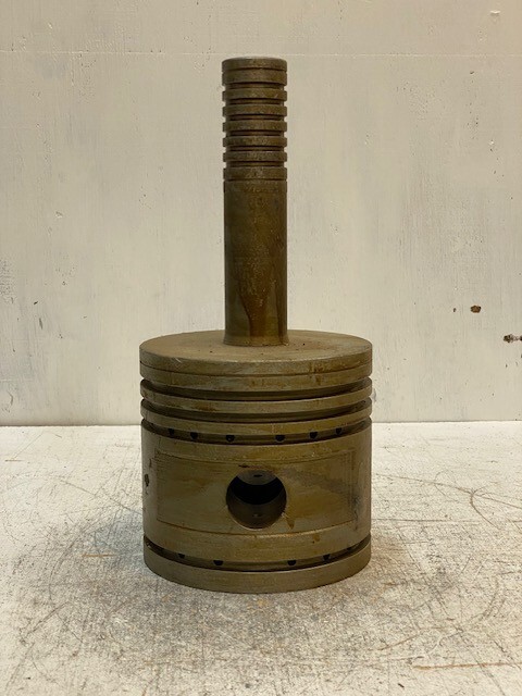 Piston 47436, 7-1/4″ OD w/ 8-1/2″ Shaft 50mm Shaft OD 44mm Bore 15-1/2″ Length