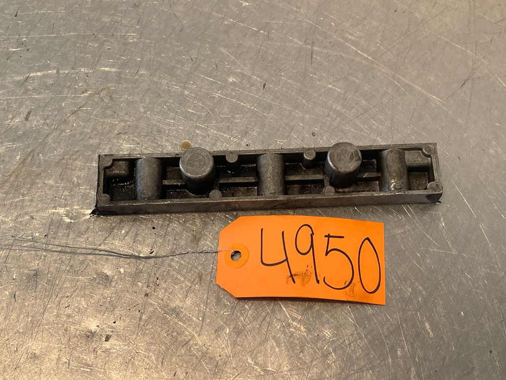 1979 Massey Ferguson MF 2775 Tractor Rear Engine Seal Bridge 36275340