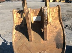 GEITH 22in. BACKHOE BUCKET
