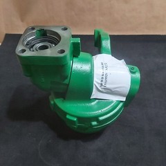 Genuine John Deere MFWD Knuckle RH – LVA19529 / TA32272 – Excellent Condition
