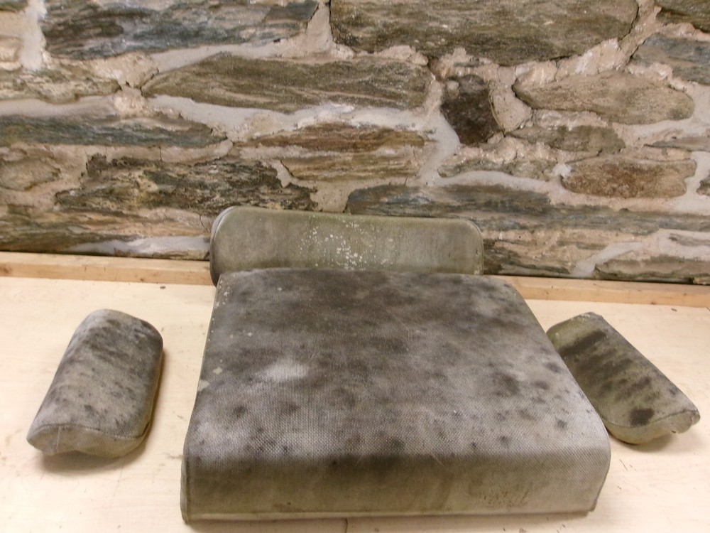 Used IH deluxe seat cushion set