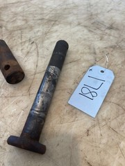 1981 International IH 986 Tractor Front Axle Steering Cylinder Pins