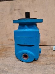 Eaton Vickers Hydraulic pump V20F 1P13P 38A8H 22L 02-141854-5 11 spline