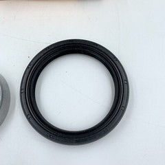 JLG 5207035 Front Main Seal 7026807