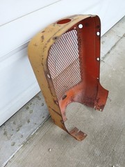 VINTAGE ALLIS CHALMERS MODEL C TRACTOR GRILLE, USED