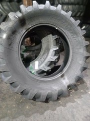 18.4-34 TIRE R-1 8PLY NEW COSMETIC BLEM TUBELESS 18434 18.4 34