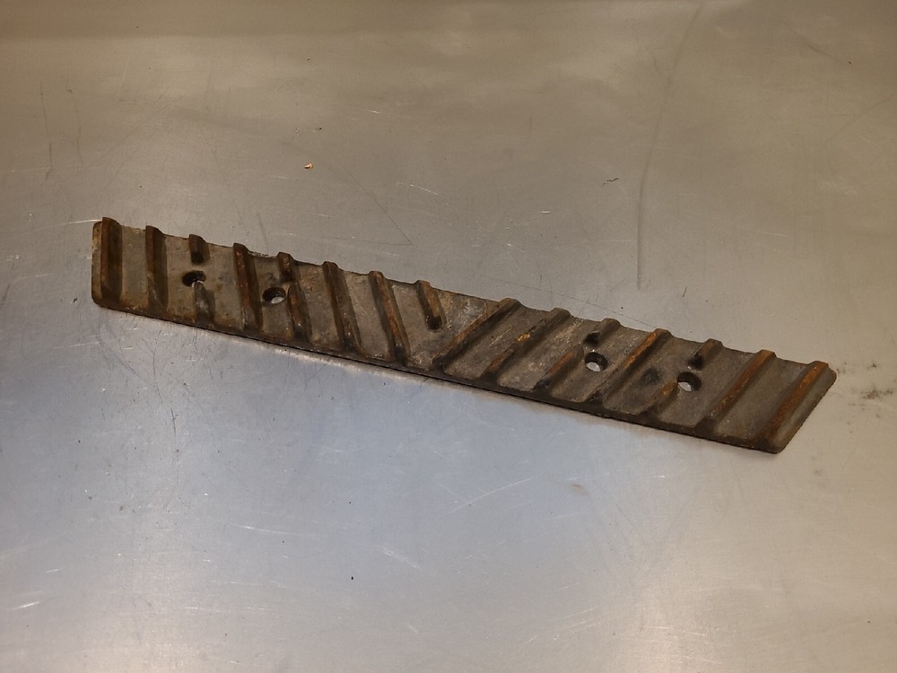 allis chalmers Concave Bar 1142280