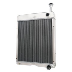 4-ROW 70MM CORE RADIATOR FITS INTERNATIONAL 100 766 886 1066 1086 1466 1486 1566