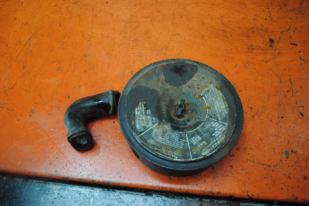 JI Case 446 Garden tractor Onan B43M 16hp Air Cleaner Assembly