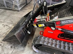 CFG LRT23 880KG Mini Skid Steer Track Loader 23HP Gas EPA RATO Engine w/Bucket