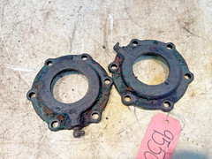 1942 Oliver 70 Tractor Rear Axle Seal Holders Retainers B701A