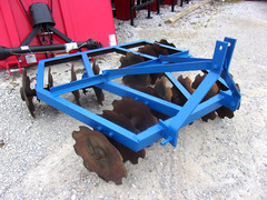 Used FORD 5 FT 3 pt. Lift Disc Harrow (FREE 1000 MILE SHIPPING FROM KY)