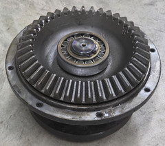 LVU23689 LVU23688 M136866 John Deere 4300 Tractor Front 4WD Hub Assem Fits Many