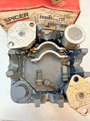 5-677X Dana SPICER *PARTIAL* U-JOINT Cross Bearing International 1696917C91