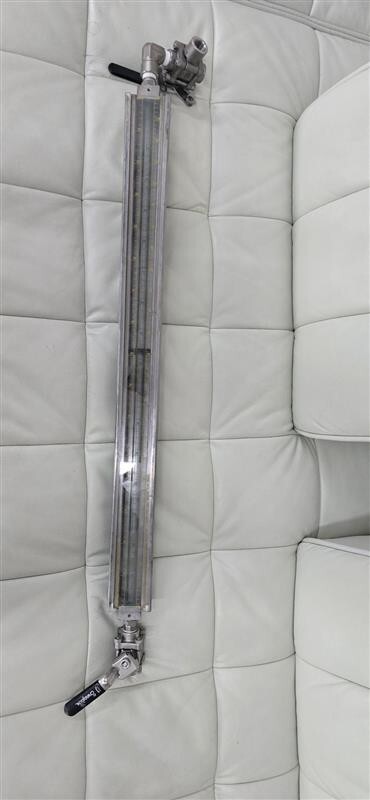 Kenco 33″ 5700 Series SS Bulk Tank Level w/ 2X Swagelok SS-63TF8 Valves -35