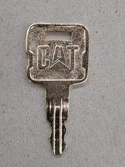 2 ) Caterpillar Equipment Ignition Key CAT 5P8500 Dozer, Cat Keys