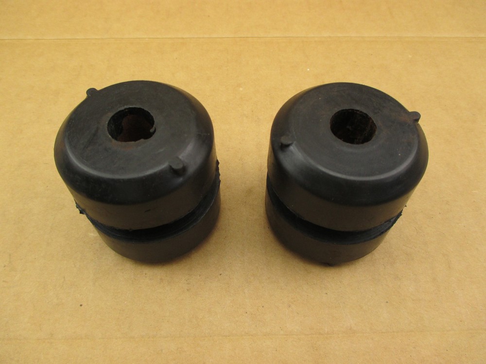 2 ENGINE MOUNTS FOR JOHN DEERE JD 7225J 7400 7405 7410 7500 7510 7600 7610 7630