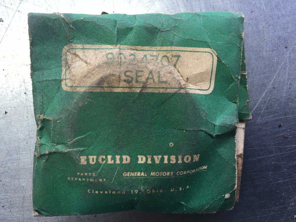 9024707 Euclid Seal GM TEREX E9024707