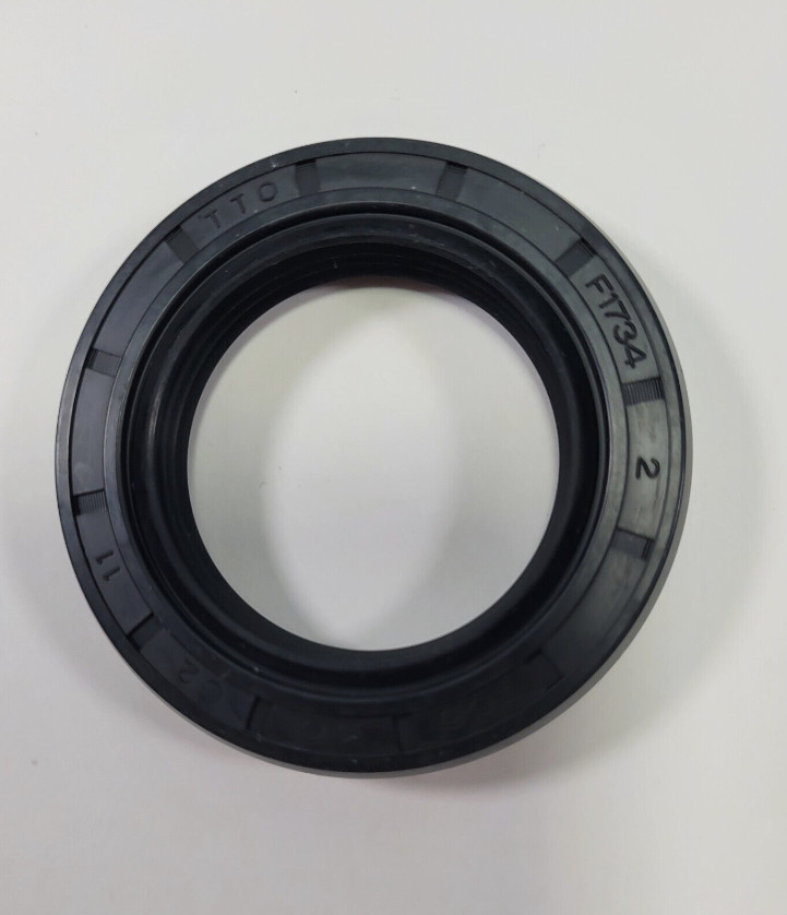 Rear Axle Seal for Kubota RTV1100,RTV1140,RTV900 Replaces OE# 09194-06211 TC6