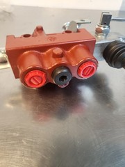 Hydraulic Remote Control valve designed for Massey Ferguson tractors 100 Series