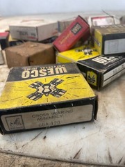 NOS Wesco Fomoco Spicer U-Joints CBAN570 1443887 163392 820003 CBA120