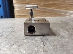 ANDERSON GREENWOOD CROSBY PTMVIS4SG Stainless Steel Manifold Valve