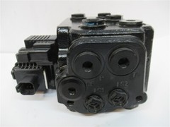 Danfoss 11274910, EHI 30 Electrohydraulic In-Line Steering Valve