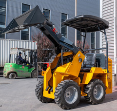 NEW Mini Wheel Type Skid Steer Loader Riding Skid Machine 13.5HP EPA For Sale