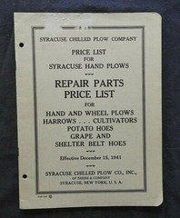 1942 JOHN DEERE SYRACUSE CHILLED PLOW PRICE LIST MANUAL HAND PLOWS POTATO HOES