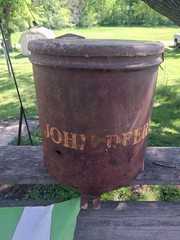 John Deere Planter ORIGINAL JD Patena 2 Leg Deer Logo Seed Box w/ lid