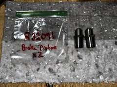 John Deere 4020 Brake Piston Sliders And Other R32091