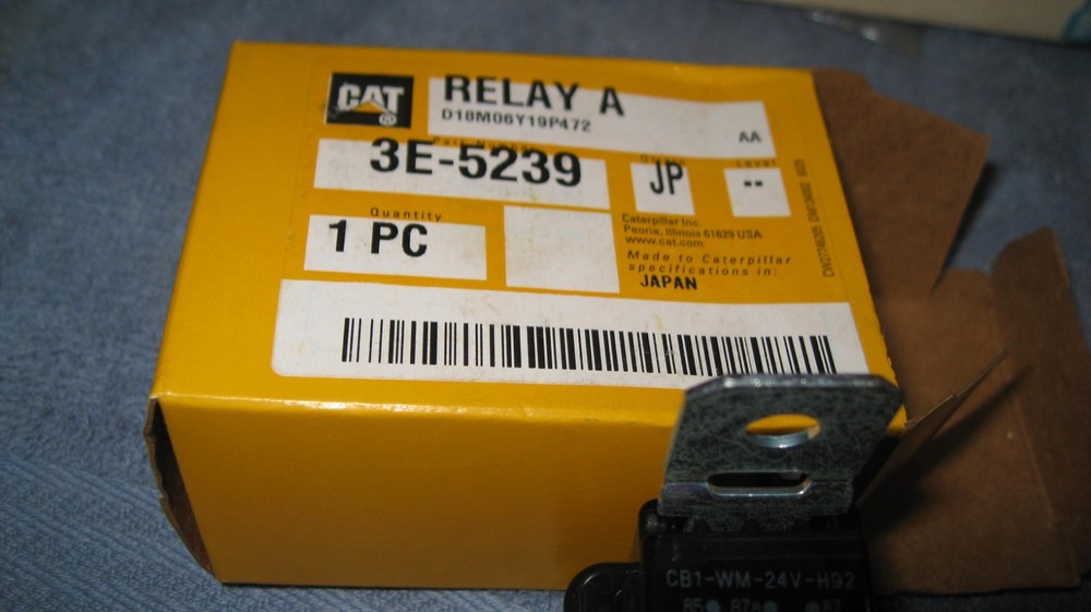 Caterpillar 3E5239 relay 24 volt new unused NOS box might show wear
