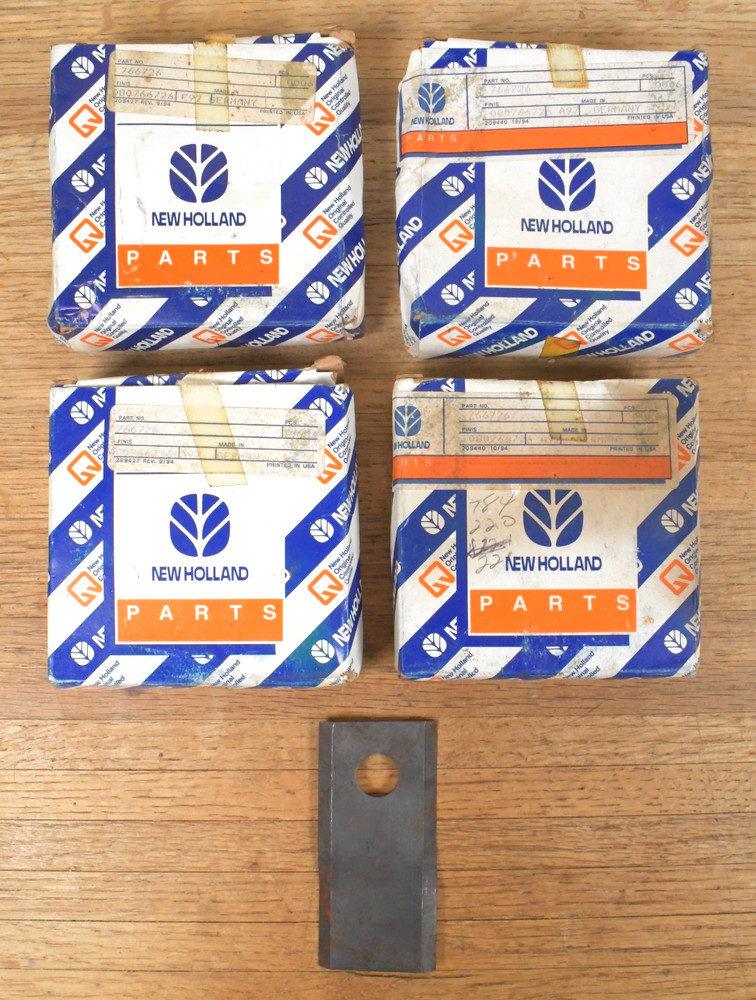 LOT of 24 NOS Genuine New Holland 766726 Blades Made in West Germany
