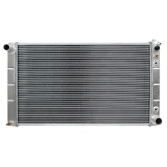 205026 Muscle Car Radiators – 33 x 18 3/8 x 3 1/8