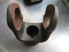 Neapco 15-5114 Yoke 15/16″ Sq. Bore 1/4″ KW
