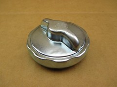 FUEL CAP FOR CASE INDUSTRIAL 1830 1835 1835B 1835C 1840 1845 1845B 1845C 1845S