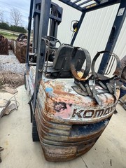 KOMATSU 25 PROPANE FORKLIFT 2500LBS. FORK TRUCK