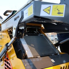 Mini Skid Steer Loader 24HP 4-in-1 Bucket 3-Stage Pump Hydraulic System 3 pumps