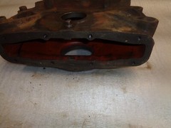 JOHN DEERE M / 40 CRAWLER / DOZER. FINAL DRIVE HOUSING M938T.
