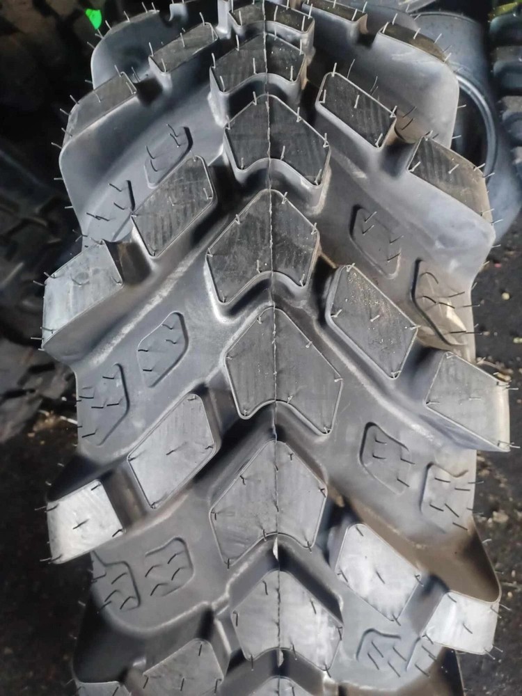 43X16.00-20 TIRE NEW COSMETIC BLEM R-14T 6PLY TUBELESS 43160020 43 16.00 20