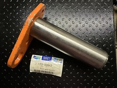 DOOSAN DAEWOO KOMATSU HINGE PIN Heavy Equipment